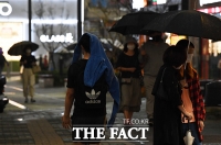 [TF포토] 소나기 내리는 서울