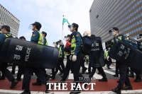 [속보] 경찰 '개천절 집회 상황 종료…대규모 집결 없었다'