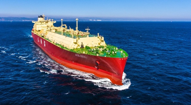 현대중공업이 건조한 액화천연가스(LNG) 운반선이 시운전을 하고 있는 모습. /한국조선해양 제공