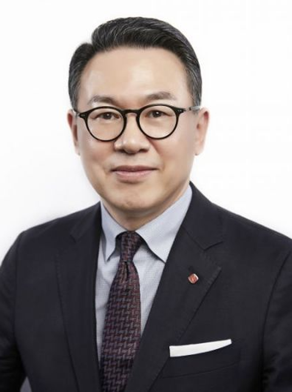 이동우 롯데지주 신임 대표는 8일 그룹 포트폴리오와 미래 전략을 개선해 지속적으로 투자하고 싶은 회사로 만들겠다고 말했다. /롯데 제공