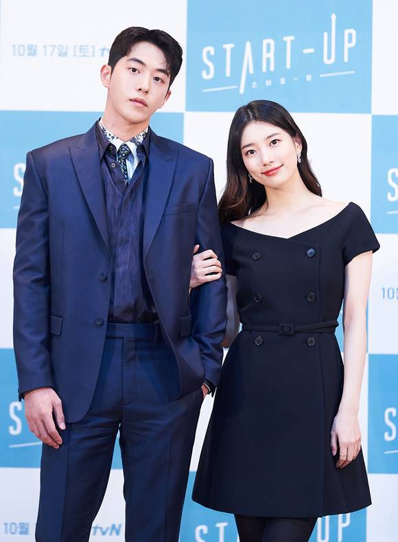 배우 남주혁(왼쪽)과 배수지가 스타트업에서 청춘 사업가로 변신한다. /tvN 제공