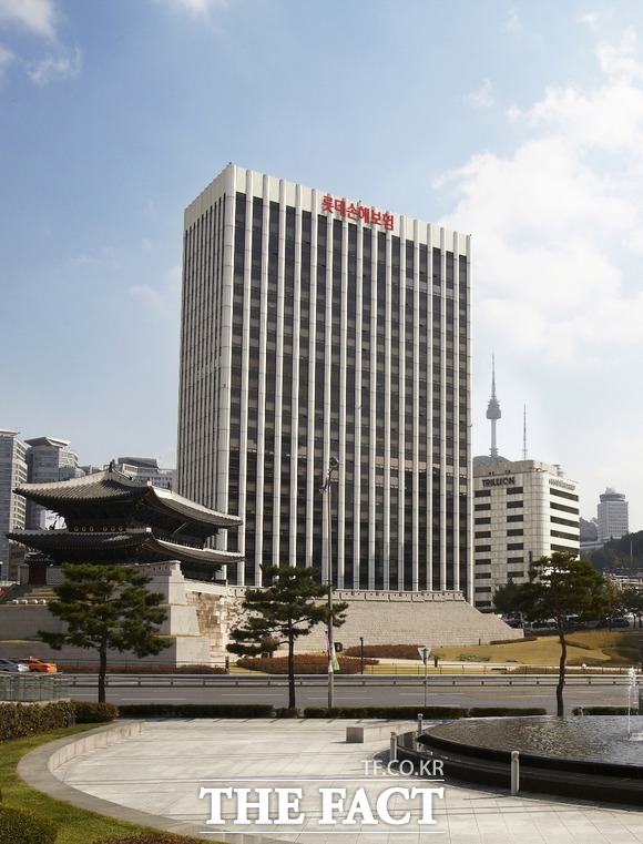 롯데손해보험이 보험상품의 명칭을 보험서비스로 변경했다. /롯데손해보험 제공