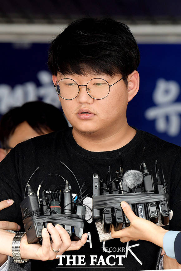 검찰이 12일 성 착취물 공유 텔레그램 n번방 최초 개설자 갓갓 문형욱(25·대학생)에게 무기징역을 구형했다. /이선화 기자