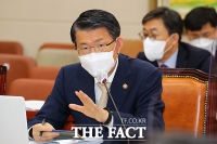  은성수 금융위원장 '뉴딜펀드 원금보장 발언 잘못…손실 땐 본인 책임'
