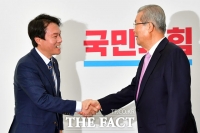 [TF포토] 김종인 비대위원장 예방한 김종철 신임 대표