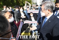 [TF사진관] 이재명 지사와 면담 요구하는 경기장애인차별철폐연대