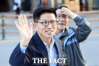 [TF포토] 드라이브 스루 집회 참석한 김문수 전 경기도지사