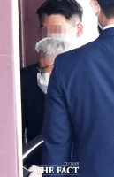 [TF포토] 결혼식 참석하는 서경배 아모레퍼시픽 회장