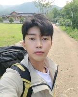  '100만 유튜버' 임영웅, 손편지로 전한 소감 '초심 지키겠다'