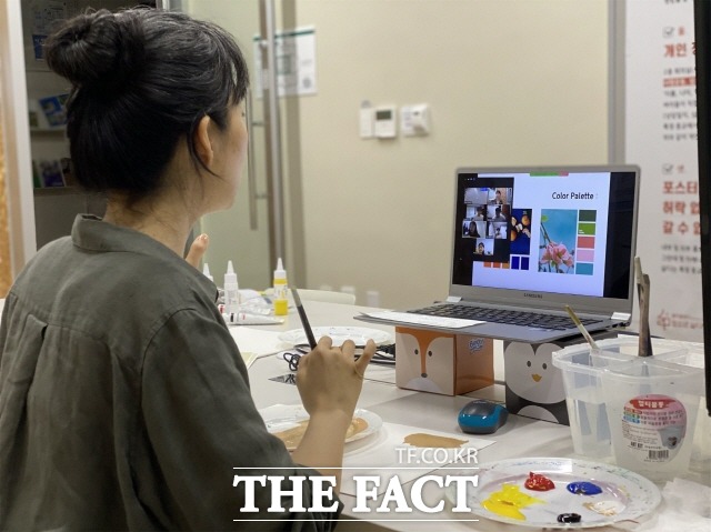 광주시는 23일 광주청소년삶디자인센터(이하 삶디)가 위드 코로나 시대를 대비해 3개 유형 25개의 비대면 및 융합형 콘텐츠를 확대 운영한다고 밝혔다./ 광주시 제공