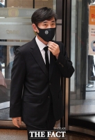 [TF포토] 고 이건희 회장 조문하는 하태경 의원