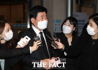 [TF포토] 빈소 나서는 김진표 의원