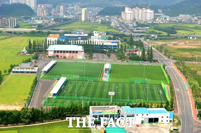 진주스포츠파크 전경. /진주시 제공