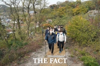 [TF포토] 일반인 공개 앞두고 최종 점검하는 문재인 대통령