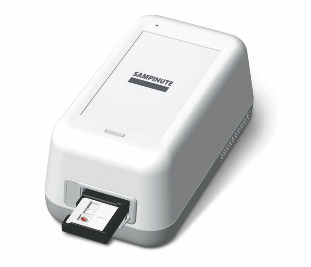 샘피뉴트는 독자적인 코로나19 항체-항원 기술을 접목해 민감도를 높인 진단키드다. /셀트리온 제공