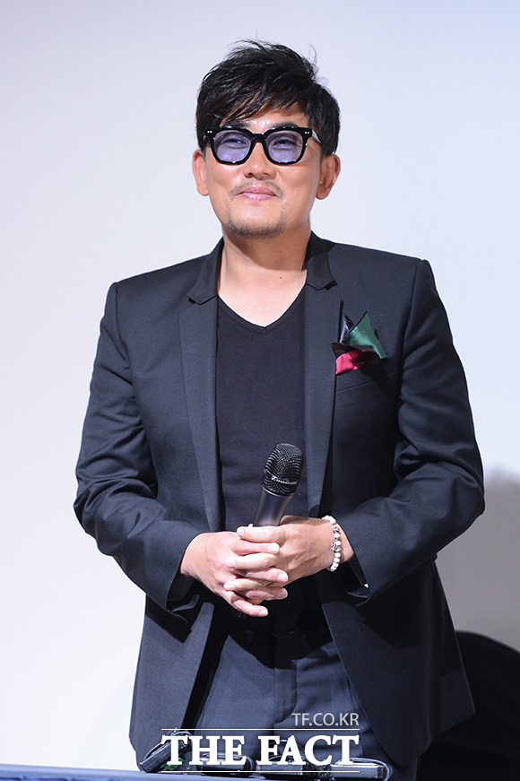 가수 이승철이 데뷔 35주년을 맞아 2013년 발표했던 My Love을 듀엣 버전으로 공개한다.내년 상반기에는 35주년 기념 앨범을 발표할 예정이다. /더팩트 DB