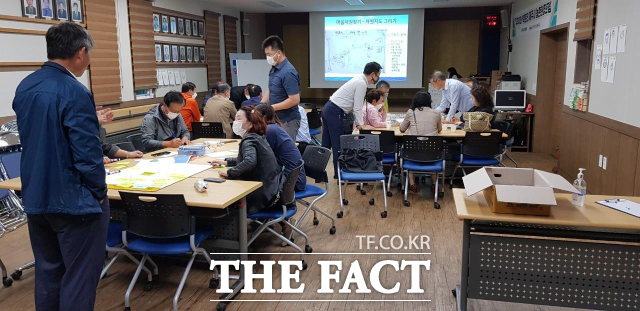 제주시는 지역주민 주도로 마을발전계획을 수립하기 위하여 조천읍 선흘1리·북촌리, 한경면 한원리에서 농촌현장포럼을 운영하고 있다./제주시 제공