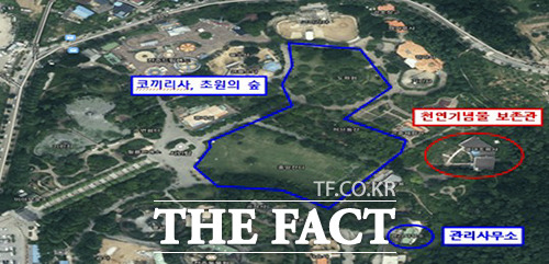 전주시가 전주동물원 내에 천연기념물 보존관을 건립하기 위한 사업비로 국비 21억 원을 확보했다. 시는 동물원 내 3950㎡ 부지에 전시장과 적응훈련장, 검역 대비 격리장 등을 갖춘 보존관을 지을 계획이다. /전주시 제공