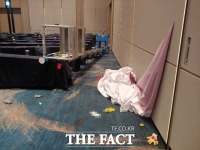  호텔 내 현수막 설치작업 중 추락사고…'철저히 수사해달라' 국민청원