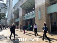  롯데쇼핑, 점포 99곳 문 닫았다…올해 구조조정 마무리