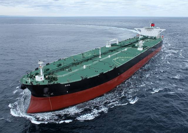한국조선해양은 최근 유럽 소재 선사와 30만 톤급 초대형 원유운반선(VLCC) 2척의 건조 계약을 체결했다고 9일 밝혔다. 사진은 현대중공업이 건조한 초대형 원유운반선의 시운전 모습. /한국조선해양 제공