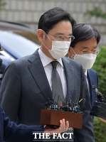[TF포토] 부친상 마친 이재용, '국정농단 재판 출석'