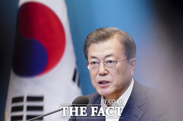 문재인 대통령이 11일 유엔 참전용사 국제추모의 날을 맞아 참전용사 한 분 한 분이 보여주신 자유와 평화를 향한 의지를 다시 한번 깊이 다진다라고 했다. /청와대 제공