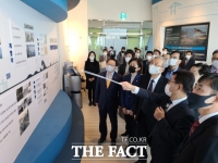  김종인 '부산시장 보선 경선, '현역 참여' 배제 않는다'