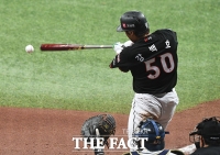 [TF포토] 안타치는 강백호, '내가 에이스다!'