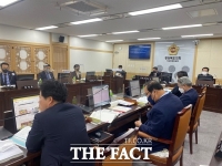  경북도의회 기획경제위 행감...'홍보비 수백억 들여 겨우 이거야, 장난해'