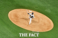 [TF포토] 역투하는 NC 선발투수 루친스키