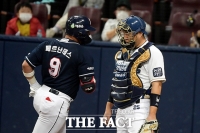 [TF포토] NC 양의지, '망연자실'