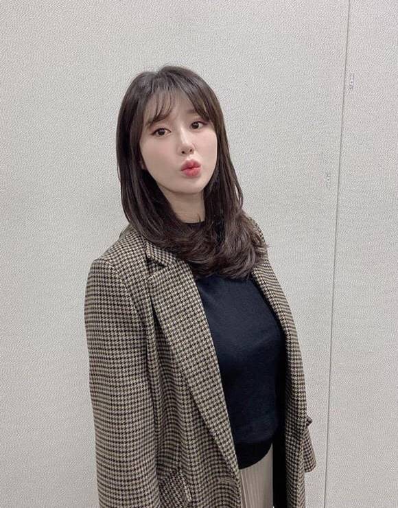 가수 나비가 MBC 라디오 DJ로 발탁됐다. 방송은 오는 21일부터 밤 8시부터 10시까지 진행된다. /나비 SNS