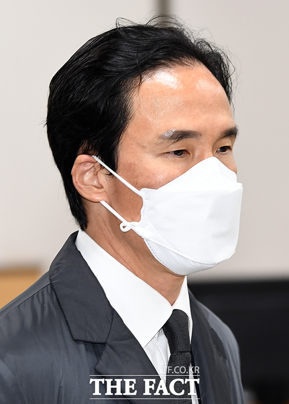 서울중앙지법 형사항소5-1부(최병률 부장판사)는 배임수재와 업무상 횡령 혐의를 받는 조 사장에 대한 항소심 선고공판을 열었다. /이동률 기자