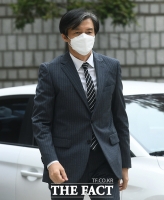 [TF포토] 법정 향하는 조국 전 장관