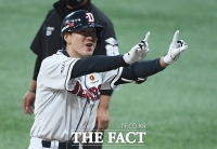 [TF포토] 두산 김재호, '2타점 적시타!'