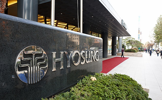 효성과 계열사에 약 191억 원대 손해를 끼치고 16억 원가량 회사 자금을 횡령한 혐의로 재판에 넘겨진 조현준 효성그룹 회장이 항소심에서 1심보다 감경된 징역 2년에 집행유예 3년을 선고받았다. /효성 제공