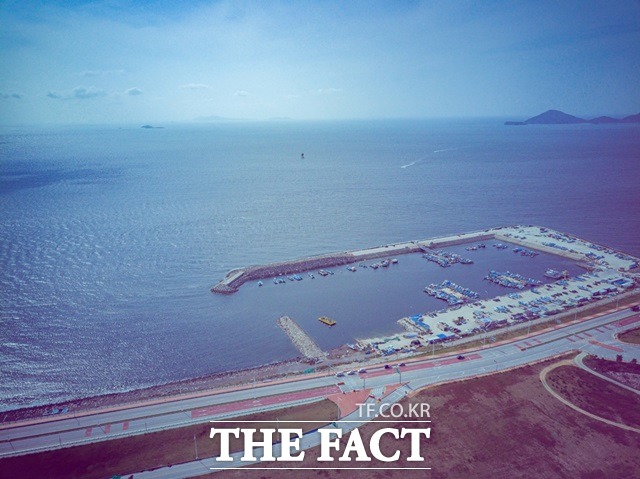 새만금사업법 등 관련 법안이 1일 국회 본회의를 통과했다. 이에 따라 새만금 지역 산업단지 및 입주기업 경쟁력이 강화될 것으로 기대를 모으고 있다. /(유)필통 제공