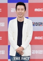  유희열, 코로나19 검사 '음성'→자가격리 '당분간 휴식'