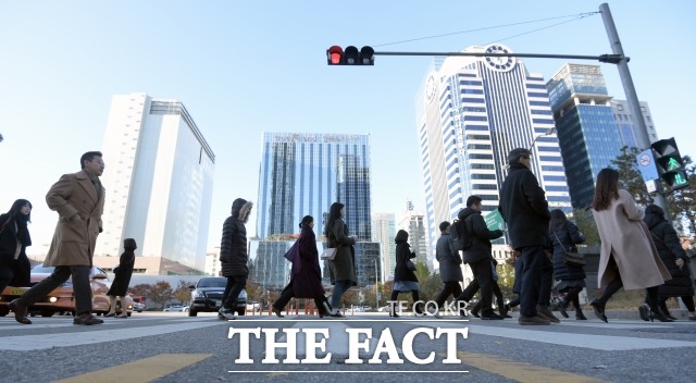 4일은 전국이 대체로 맑겠지만 아침은 대부분 영하권으로 떨어져 쌀쌀하겠다. /더팩트 DB