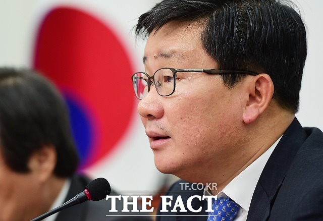 문재인 대통령이 4일 신임 행정안전부 장관에 전해철(사진) 더불어민주당 의원을 지명했다. /배정한 기자