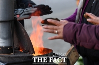 [오늘의 날씨] 절기상 '대설'…일부지역 눈 날리며 빗방울