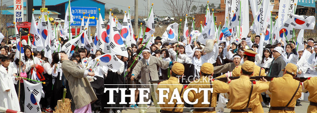 전남 함평군이 추진하는 ‘기미4.8만세운동 기념관’ 건립 사업이 국비 예산 확보로 탄력을 받을 전망이다. 사진은 지난해 4‧8만세운동 재연행사 모습./함평군 제공