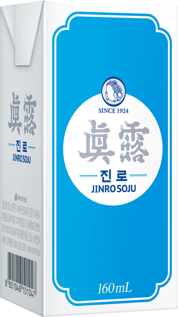 하이트진로가 진로 미니 팩소주를 유흥용으로 출시하고 배달, 포장용 시장 강화에 나선다. /하이트진로 제공