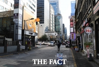 [TF포토] 한산한 강남역 골목