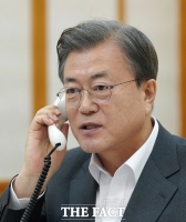  文대통령 국정 지지율, '주간 공식집계'서도 첫 30%대 추락