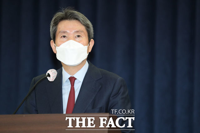 이인영 통일부 장관은 8일 2022년 대통령선거에서 할일이 있다면 하겠다고 밝혔다. 이 장관이 지난달 23일 국회 의원회관에서 열린 남북연락·협의기구 발전적 재개 방안 토론회에서 발언하는 이 장관. /남윤호 기자