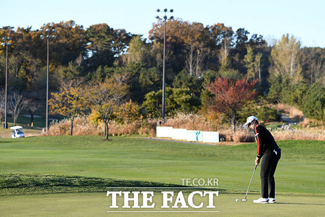 코로나19 확산으로 인해 스포츠 경기 일정의 변화가 많이 발생하는 가운데 스포츠토토의 진정한 재미는 소액과 소조합에서 찾을 수 있을 것으로 보인다./더팩트 DB