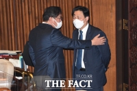 [TF포토] 화기애애한 김태년-김영진