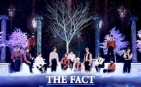 [2020 TMA] 세븐틴, '소년미 풍기는 어른아이 무대'